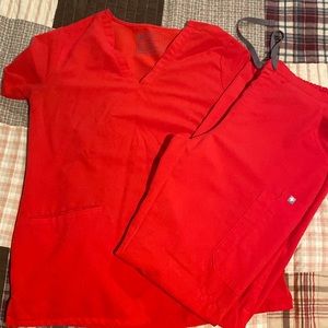 Figs scrubs red small top small tall pants